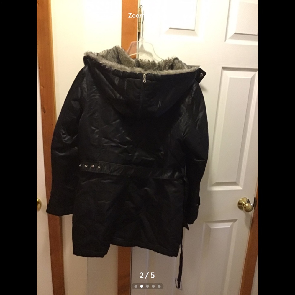 Guess coat - Picture 2 of 3
